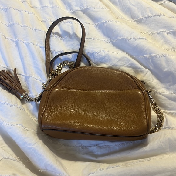 Michael Kors crossbody purse - Picture 2 of 7